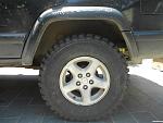 Pneu 31" Adventuro na traseira com altura "original" (jeep com GNV)